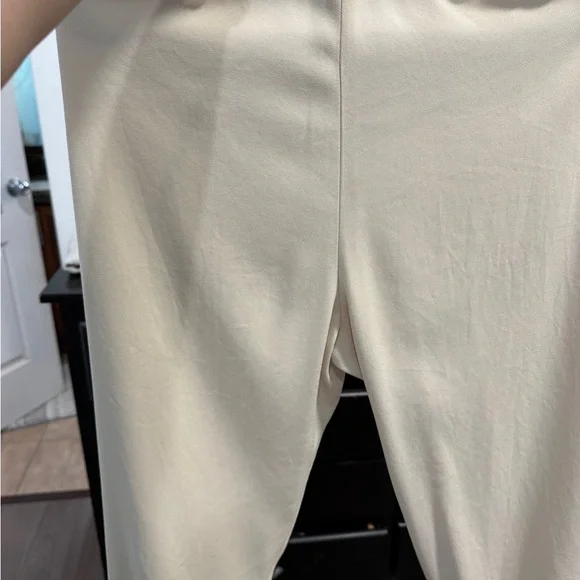 Azitia pants - Picture 1 of 3